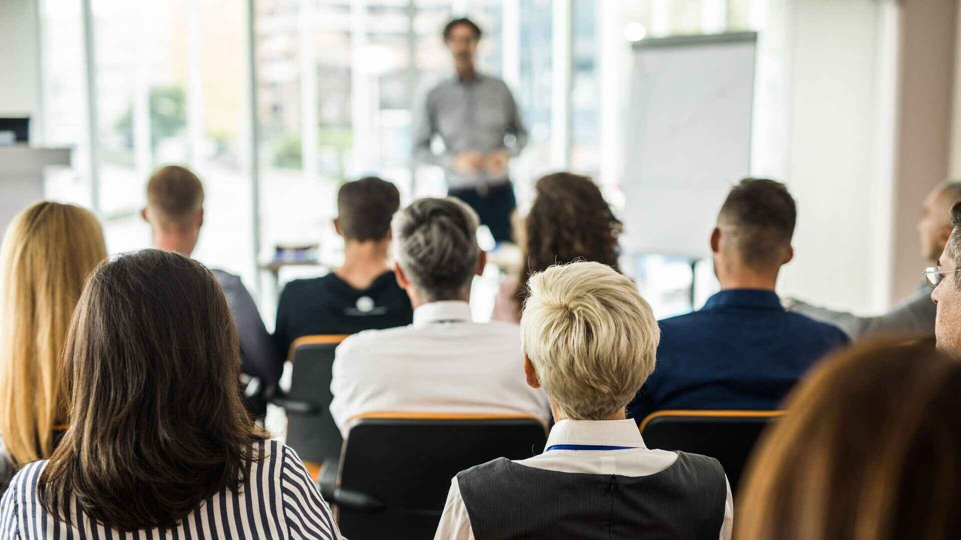 Εκπαίδευση d