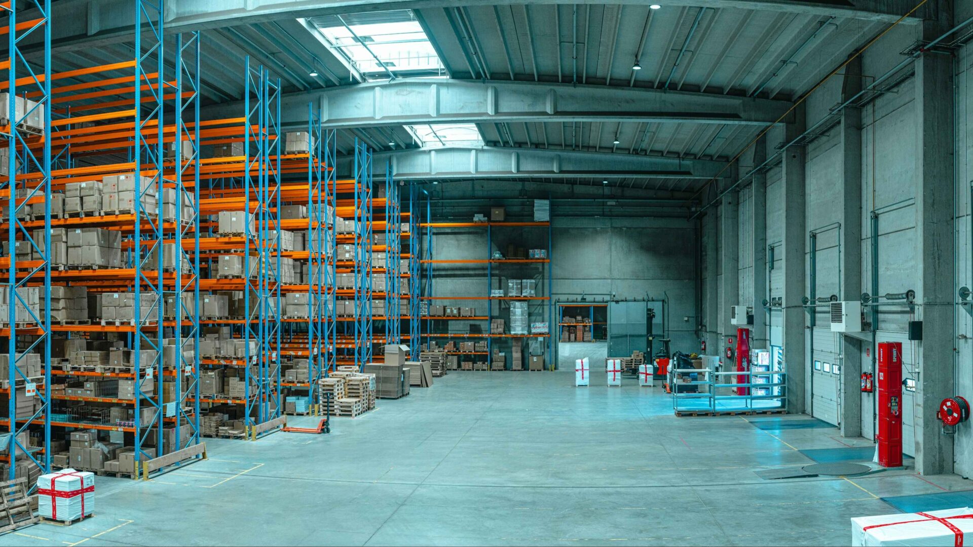 Αποθήκευση και Διανομή